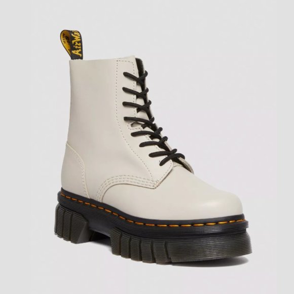 AUDRICK NAPPA LEATHER PLATFORM CHELSEA BOOTS MSRP$220 in Cobble Stone Grey - Picture 8 of 11